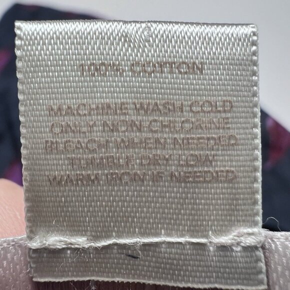 Loft Blouse Women’s Size L Blue & Pink Floral Sleeveless Swoop Neck Semi-Sheer - Picture 5 of 7